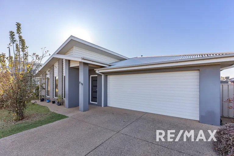 A 2016 Torrens-title duplex in Gobbagombalin at $580 a week
